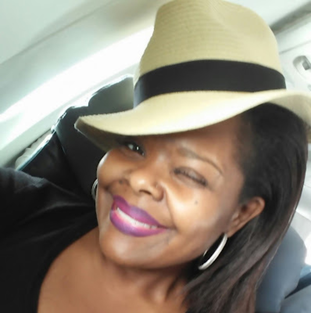 Meet your Posher, Nadia